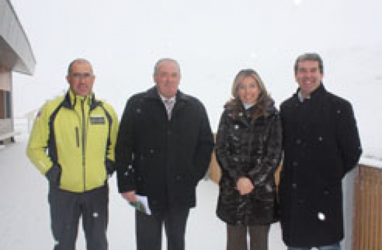 El vicepresidente de los Pirineos Atlnticos visita la carretera Burgui-Isaba-Francia 