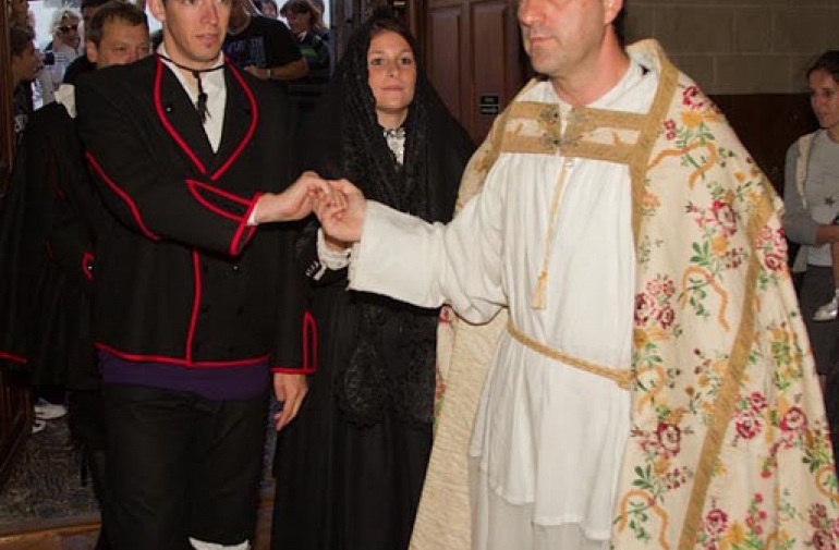 Isaba recre una boda del siglo XIX