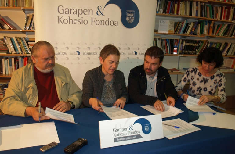 Banca tica y Herrikoa se suman al proyecto de Udalbiltza