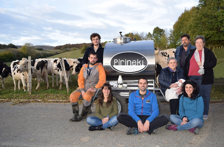 Pirineki echa a andar en Aurizberri-Espinal
