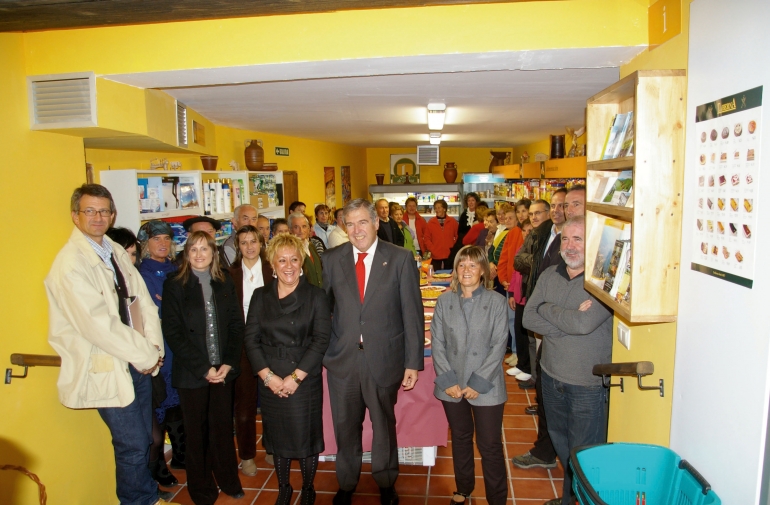 Ochagava se adhiere al programa Comercios a mano con la apertura de un establecimiento 