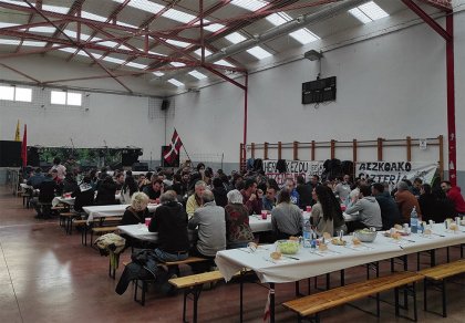 Aezkoako bedratzi taupaden amaiera 