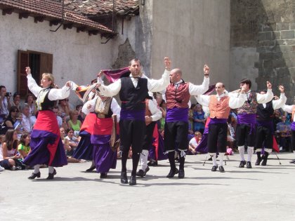 Gure dantzak en Izaba