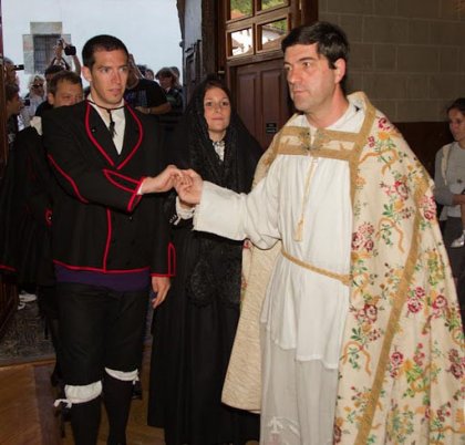 Isaba recre una boda del siglo XIX