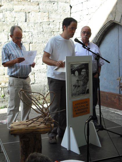 Jose Antonio Labordeta recibi la Almada de Oro