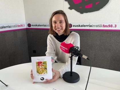 Oihane Garmendiak Bi aldiz iraun poema-liburua aurkeztu zuen Urzainkin