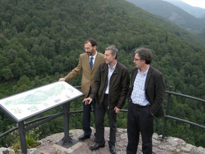 Habilitados 14 miradores interpretativos con mesas panormicas en la Selva de Irati 